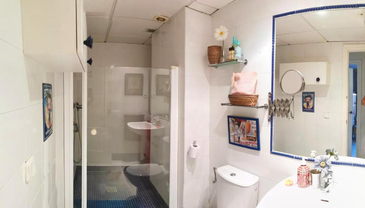 Habitacion Agradable Con Bano Individual Севиля Екстериор снимка
