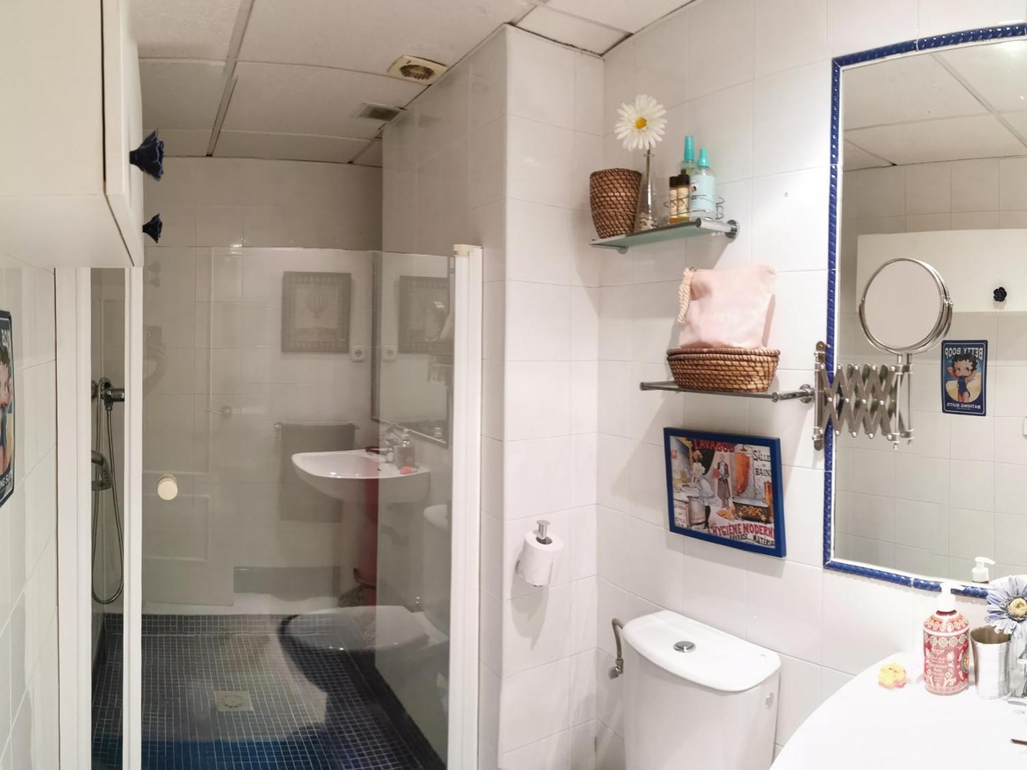 Habitacion Agradable Con Bano Individual Севиля Екстериор снимка